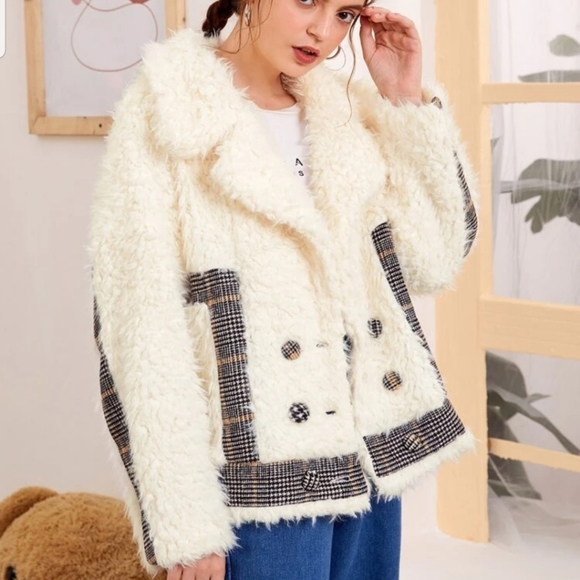 Jackets & Blazers - Beige Houndstooth Panel Teddy Coat